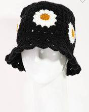 Load image into Gallery viewer, Crotchet Hats