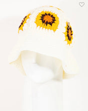 Load image into Gallery viewer, Crotchet Hats