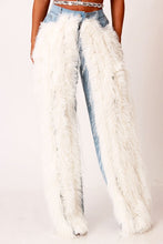 Load image into Gallery viewer, Feathered
